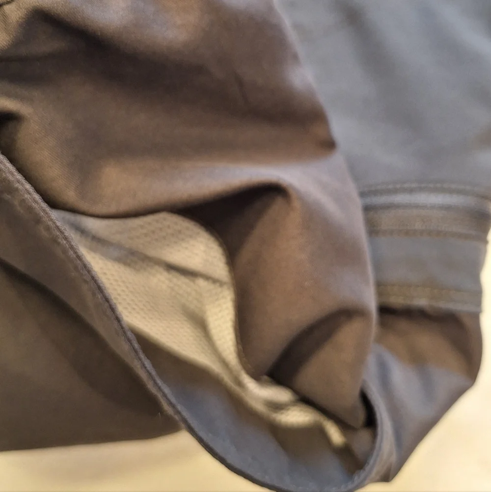 The North Face Black Swim Shorts - Picture 13 of 16